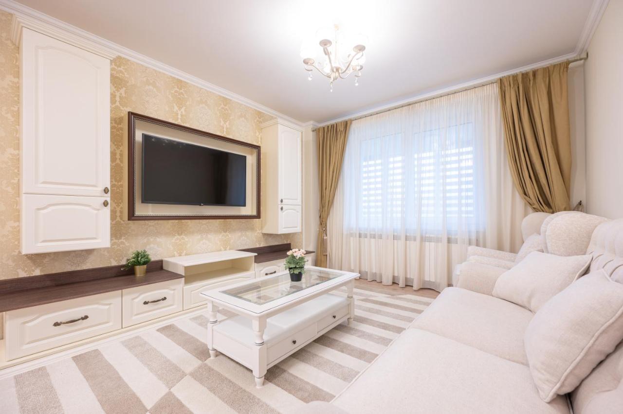Ferienwohnung Dragos Flat Oradea Exterior foto