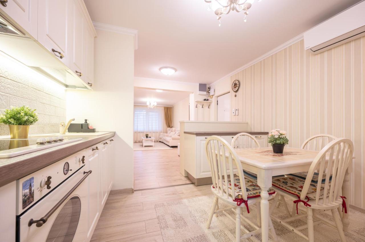 Ferienwohnung Dragos Flat Oradea Exterior foto